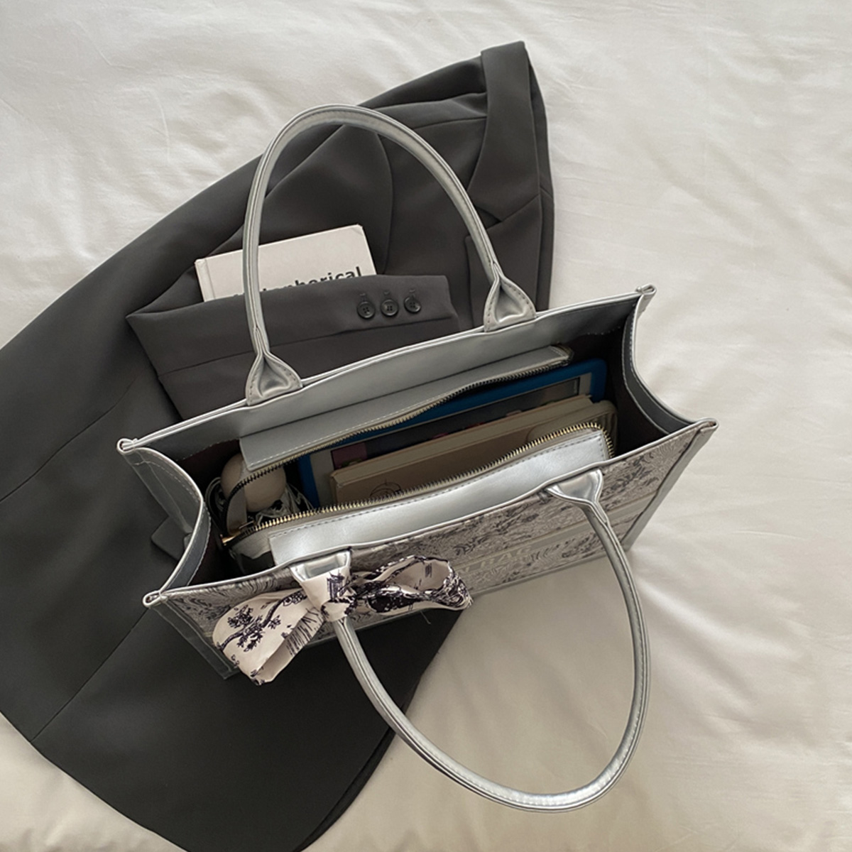 Tas Tote Wanita Mewah Elegan M - Leatherwork Letters ulasan dan harga